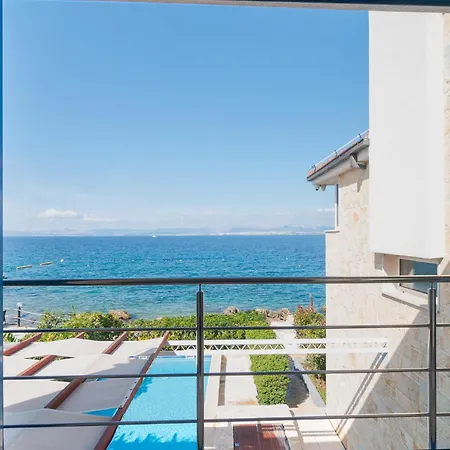 Amazing Home In Supetar *