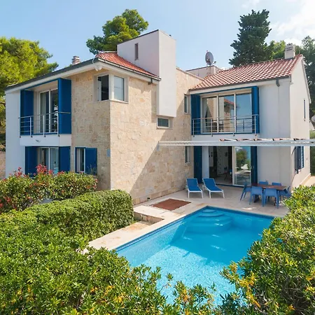 Amazing Home In Supetar * Supetar