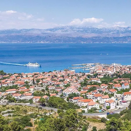 Amazing Home In Supetar